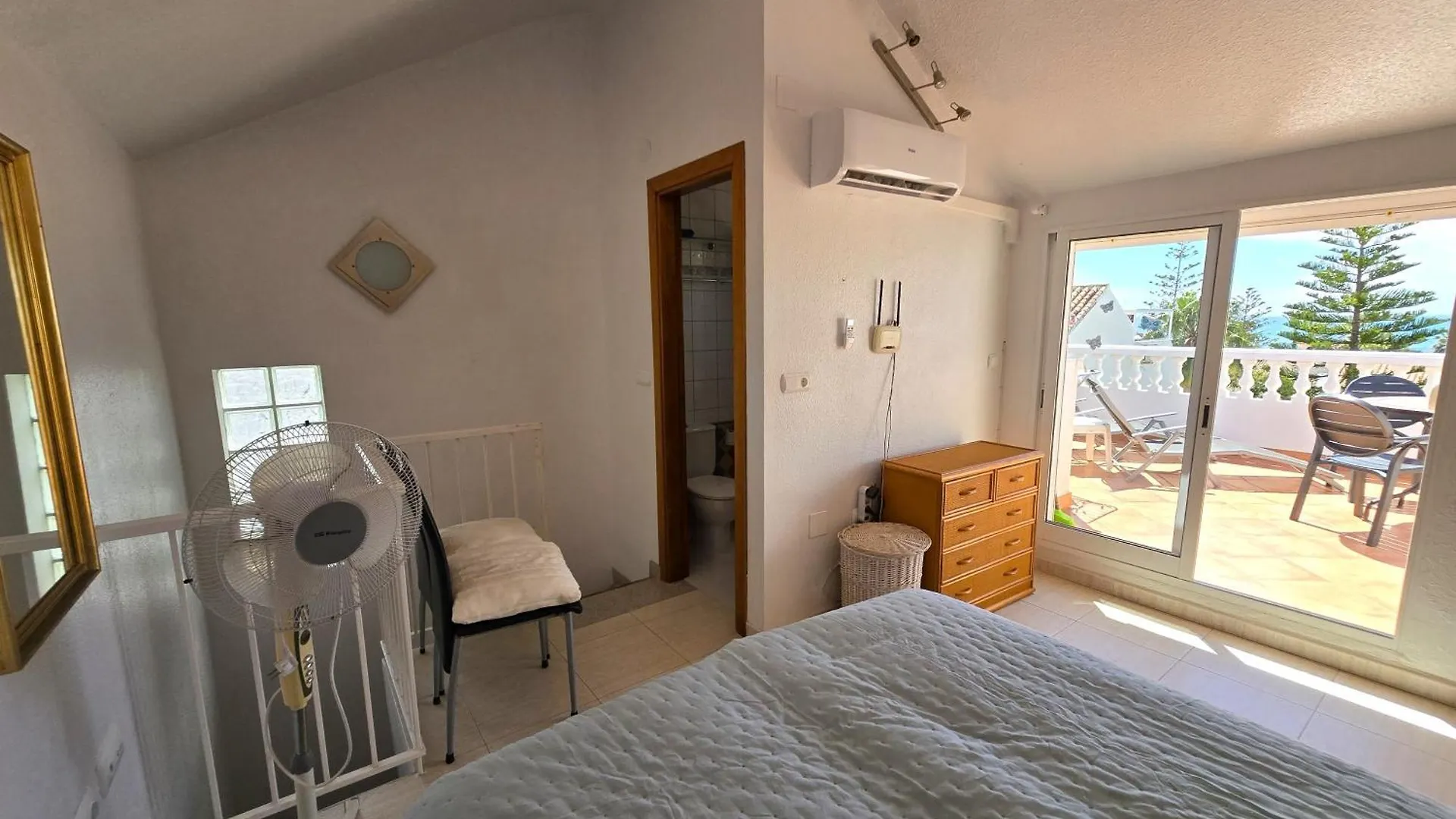 Apartment Mango With Terrace Near The Sea, Two Minutes From The Beach 토록스 스페인