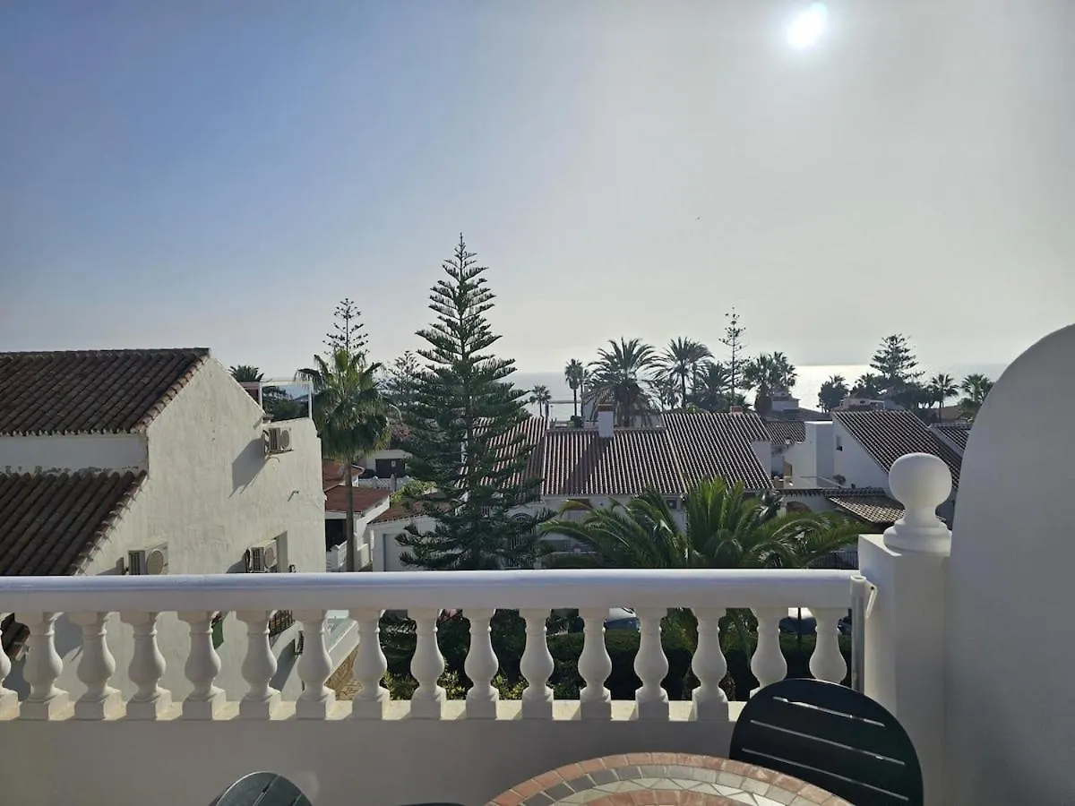 Apartment Mango With Terrace Near The Sea, Two Minutes From The Beach Torrox