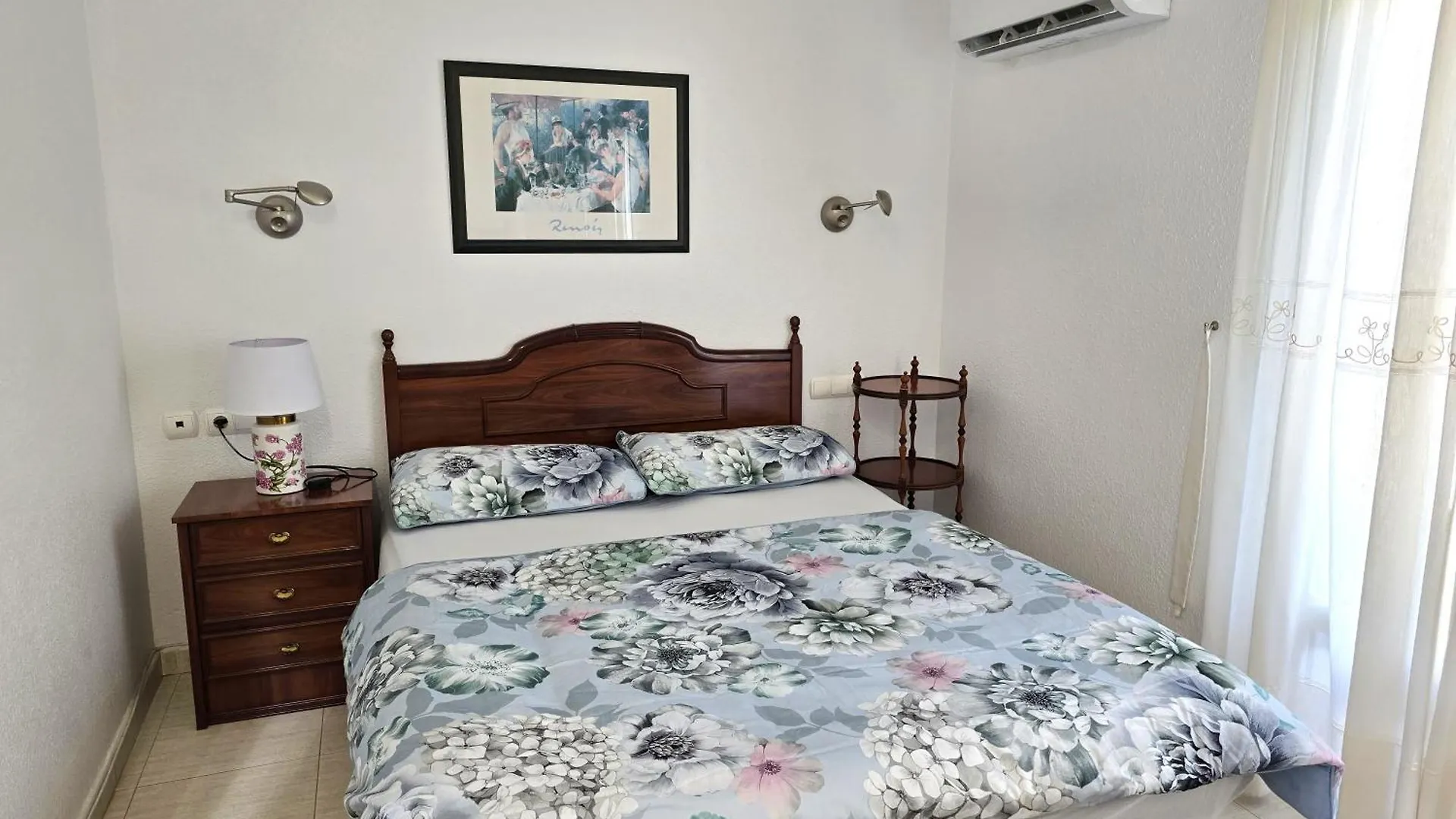 Apartment Mango With Terrace Near The Sea, Two Minutes From The Beach Torrox 0*,